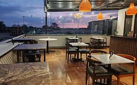 Rua Hoteles Piura